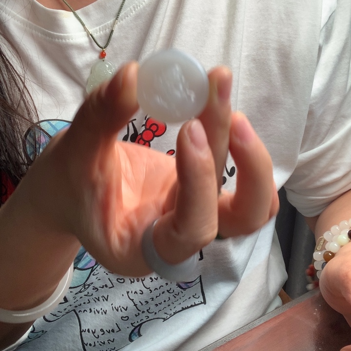 南红玛瑙未镶嵌颈饰