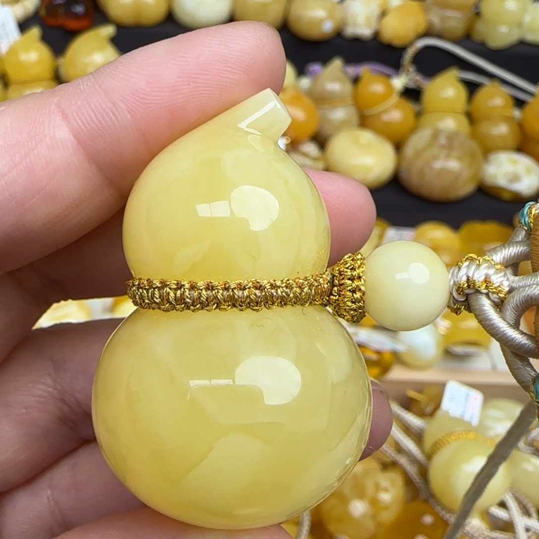 蜜蜡套链未镶嵌ℳ****?蜜蜡葫芦吊坠