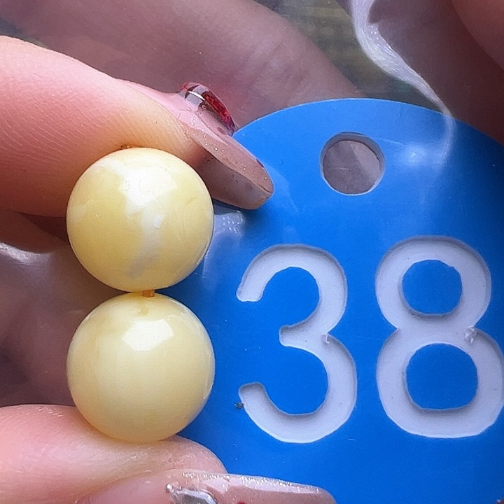 未镶嵌蜜蜡裸石10mm 圆珠