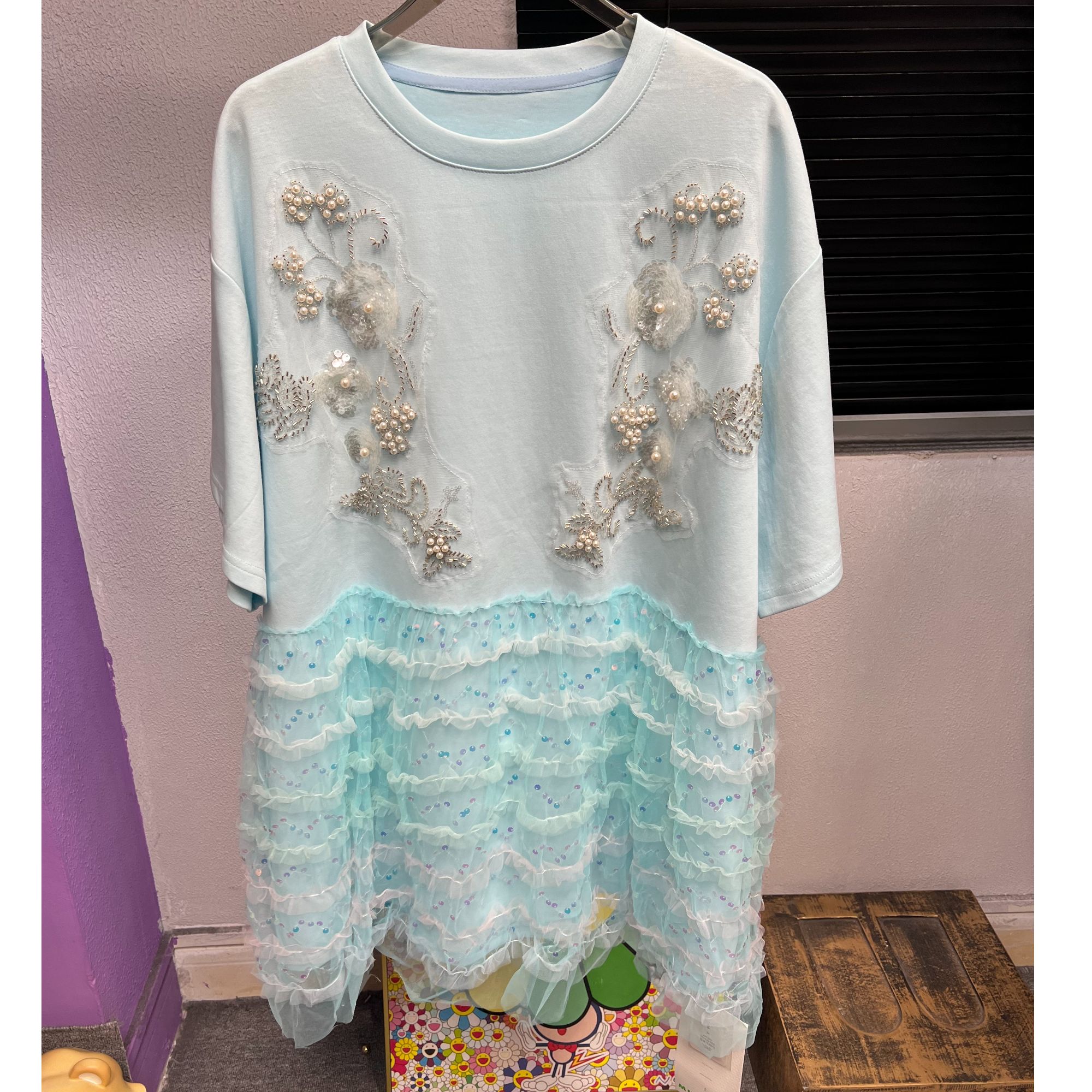 蓝色钉珠蓬蓬蛋糕连衣裙