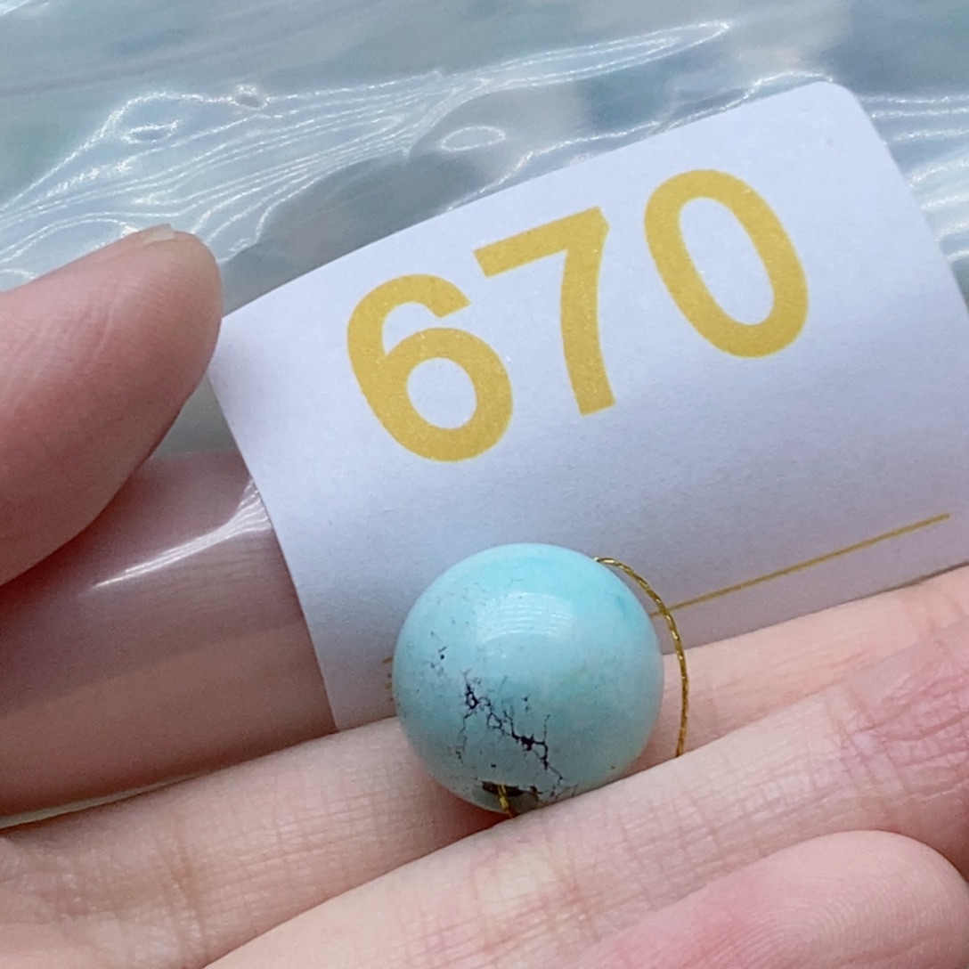 达***氏绿松石未镶嵌珠宝奇石