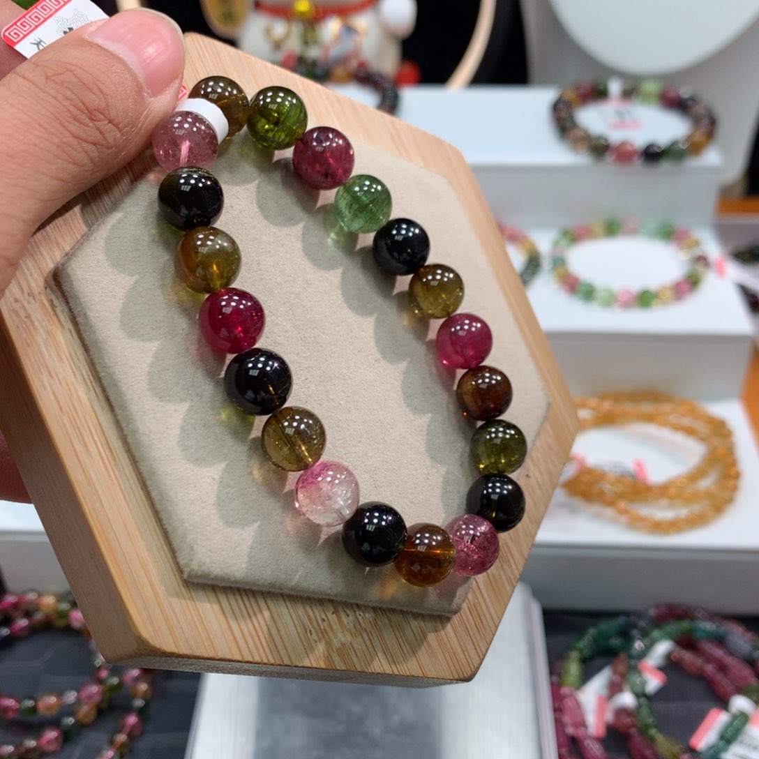 碧玺手链未镶嵌   9.7mm。   