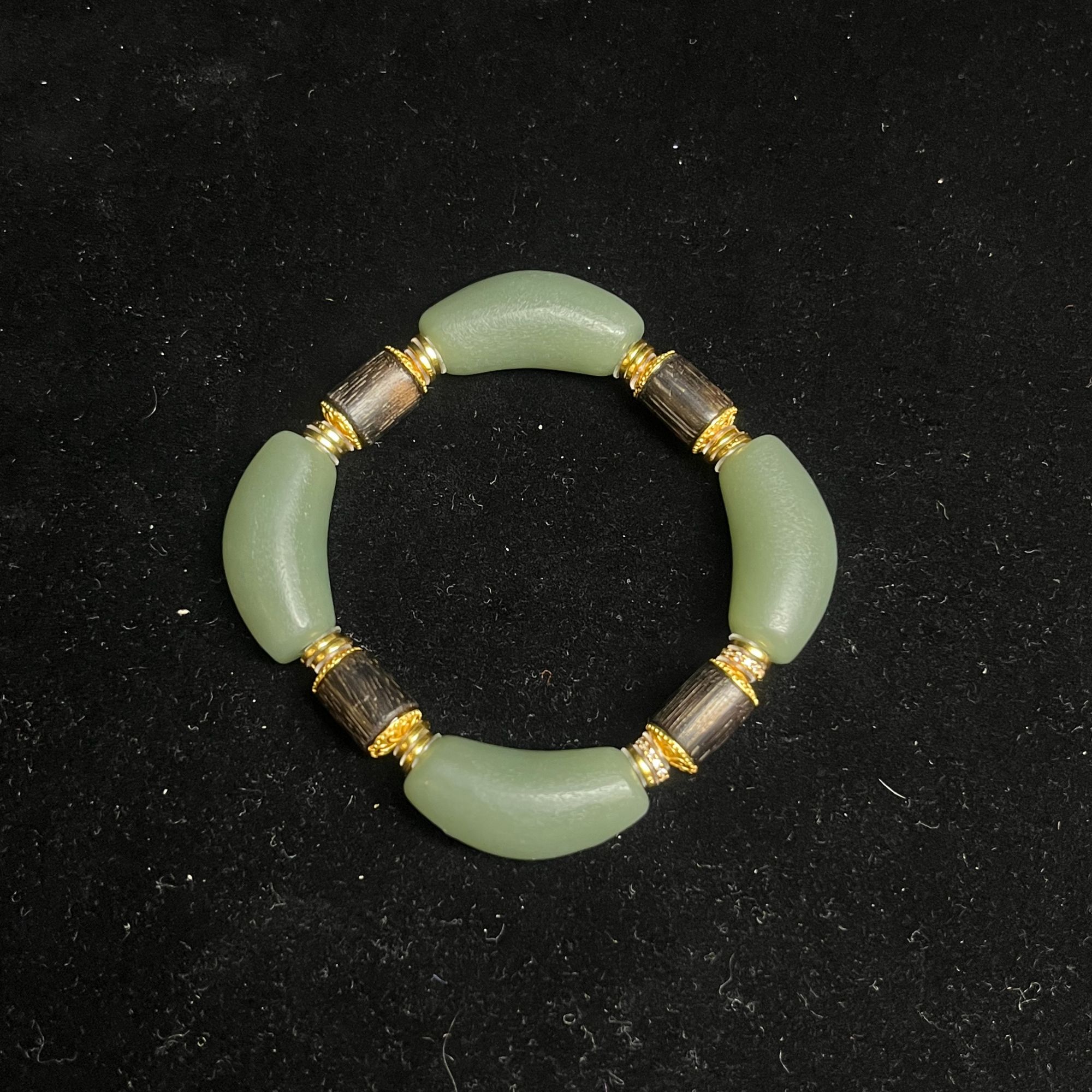 ZGY0101GYBJ标08 和田玉手串 多样性发货发其一