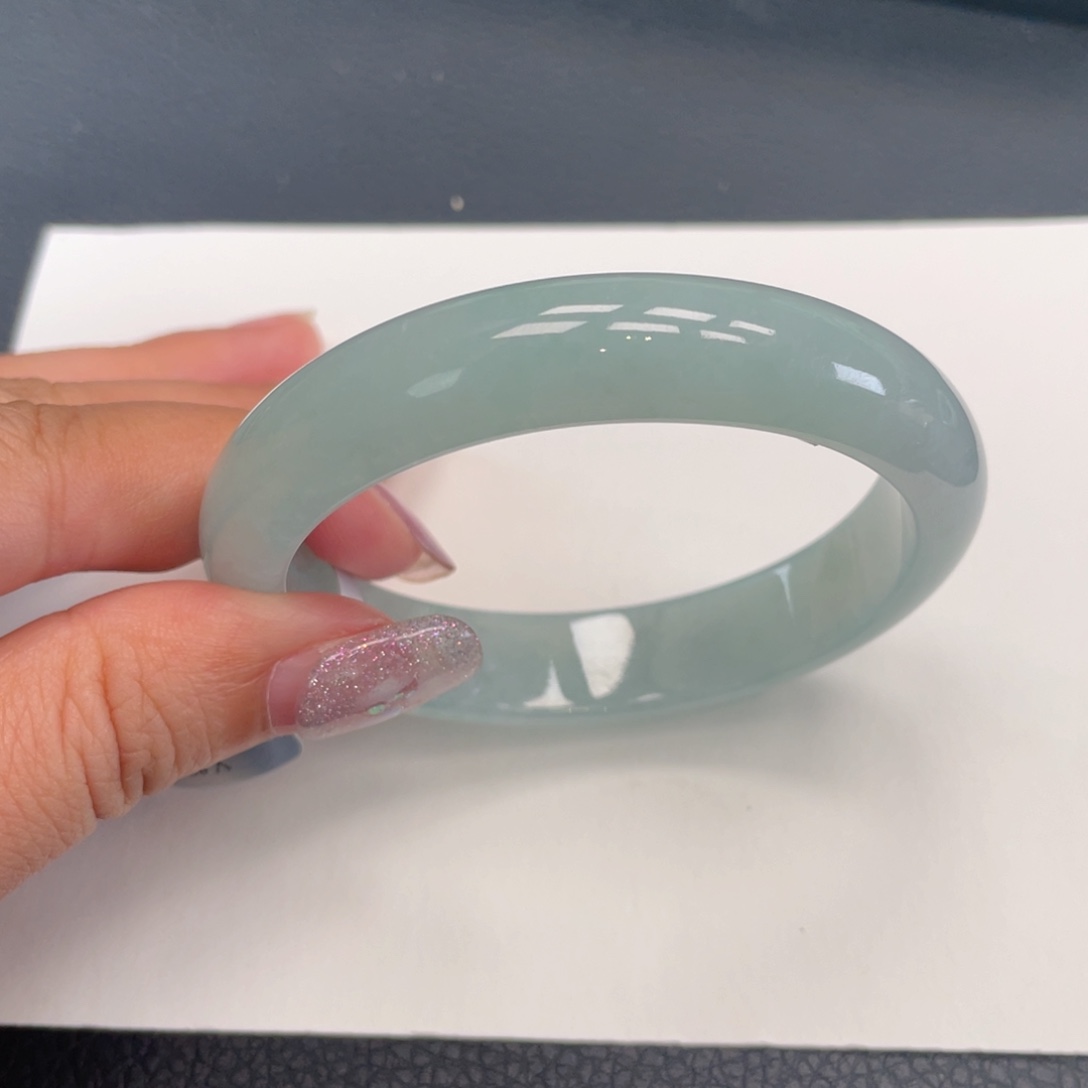 翡翠手镯（贵妃镯）未镶嵌54.7