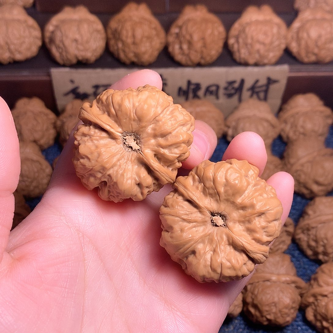 桃核吊坠陈*儿蛤蟆核桃