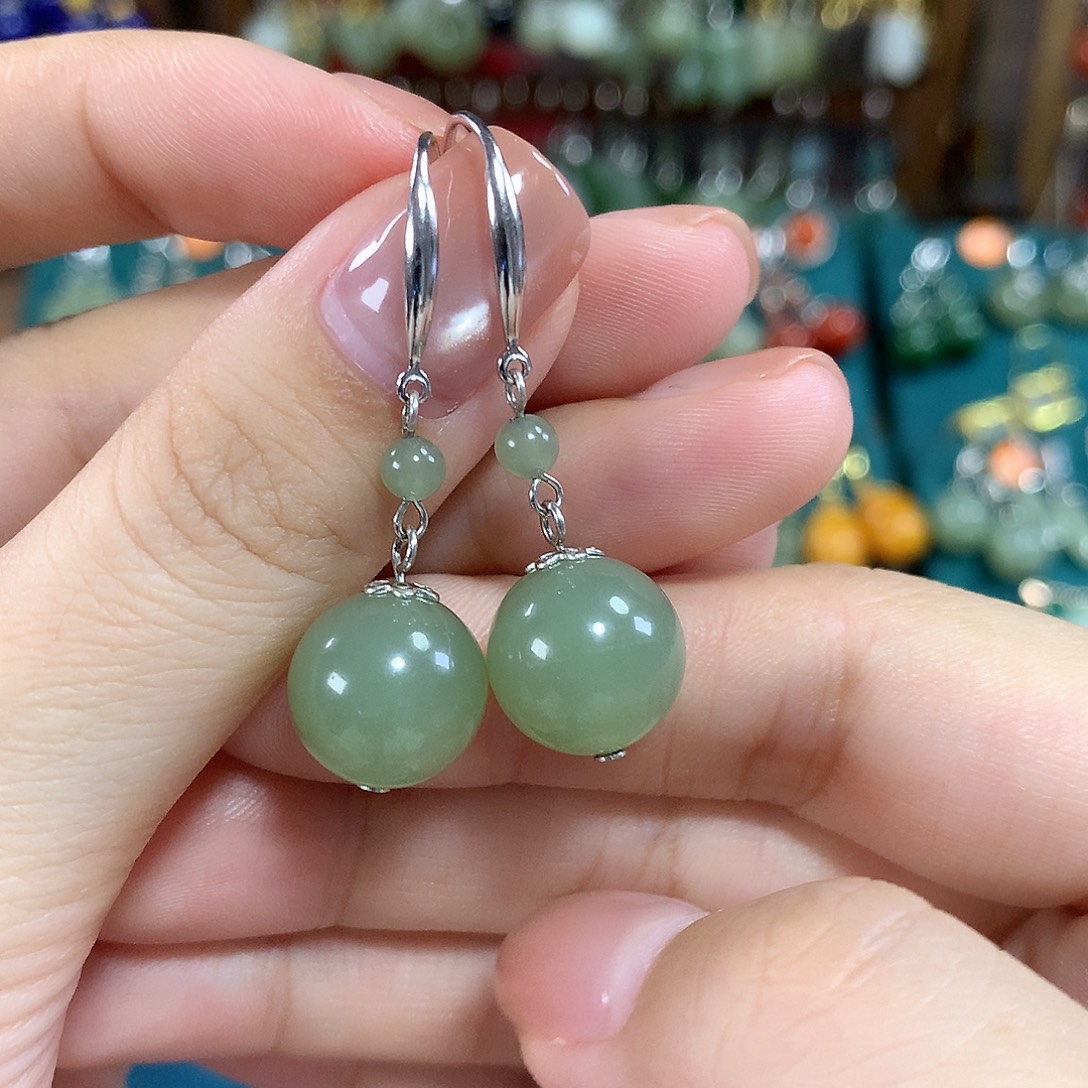 和田玉银S925镶嵌耳饰卡12亳米左右