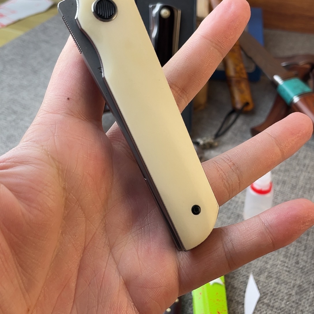 黄*怼大马士革多功能工具