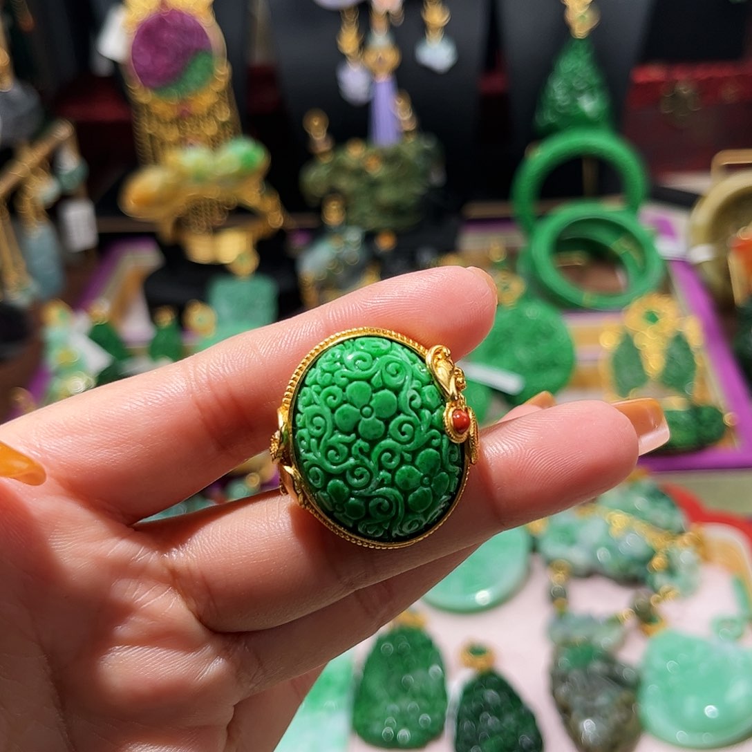【闪购商品】翡翠戒指银S925镀金镶嵌翡翠