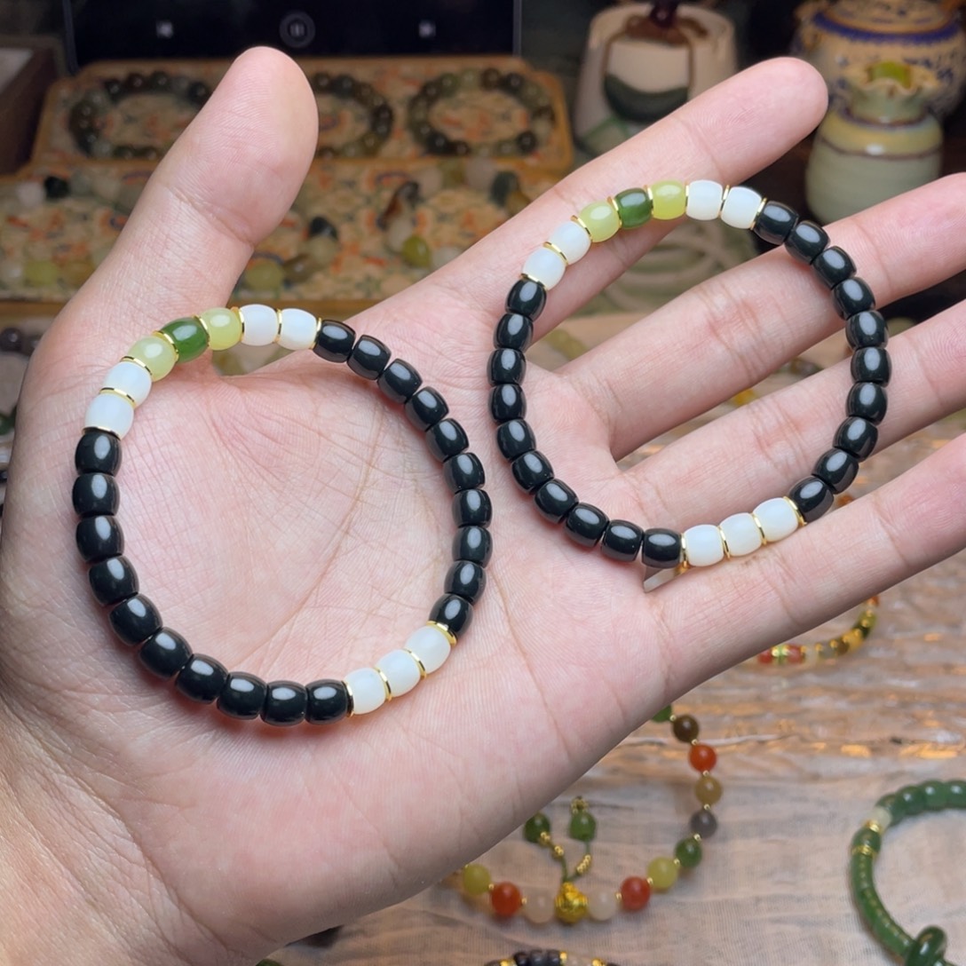 和田玉未镶嵌手链