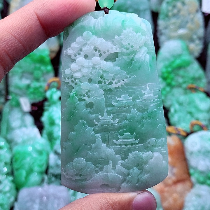 翡翠吊坠(不含链)未镶嵌