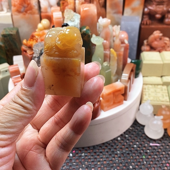 老挝石老挝石睡狸