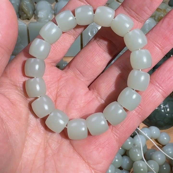 剑***x和田玉未镶嵌挂件