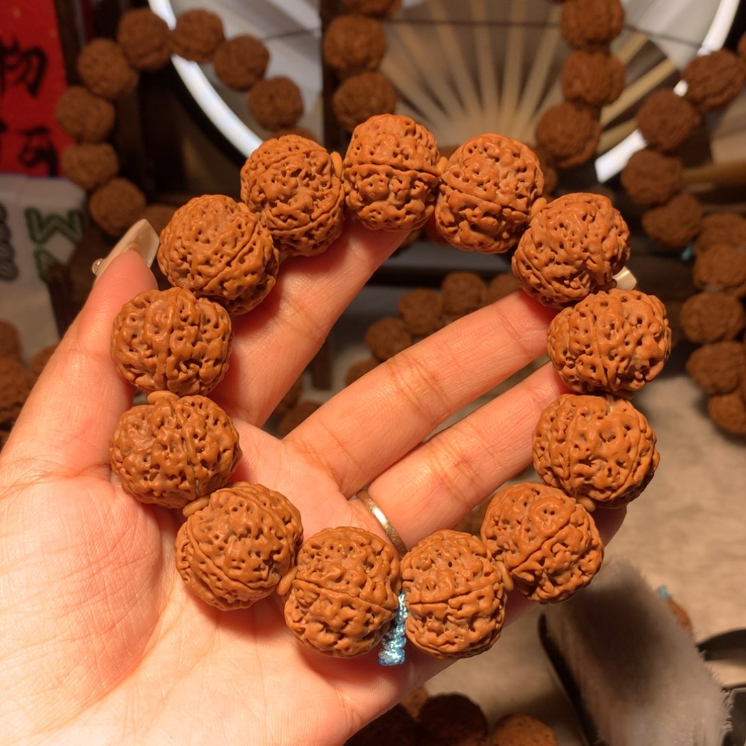 金刚菩提手串D***n1。