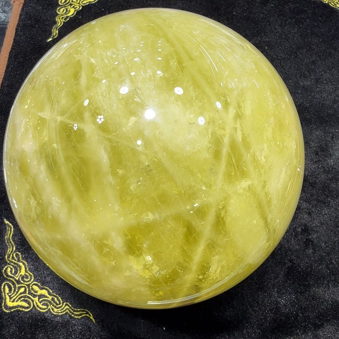 是****水晶珠宝半成品未镶嵌
