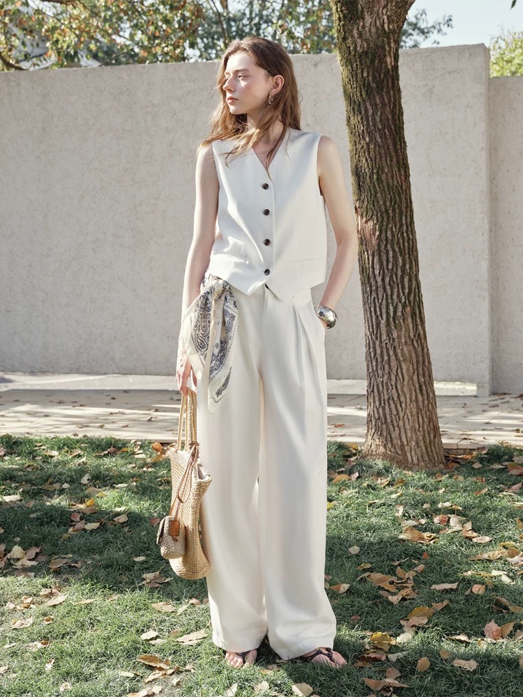 2025新款时尚套装轻熟风白色百搭夏季休闲宽松裤子时尚背心女装