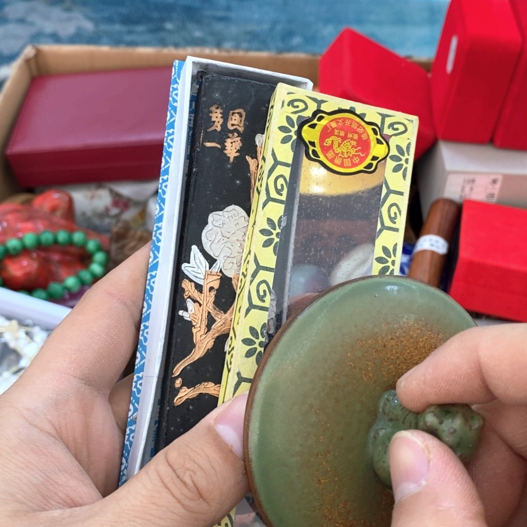 瓷片一哈哈哈哈哈哈哈哈哈哈