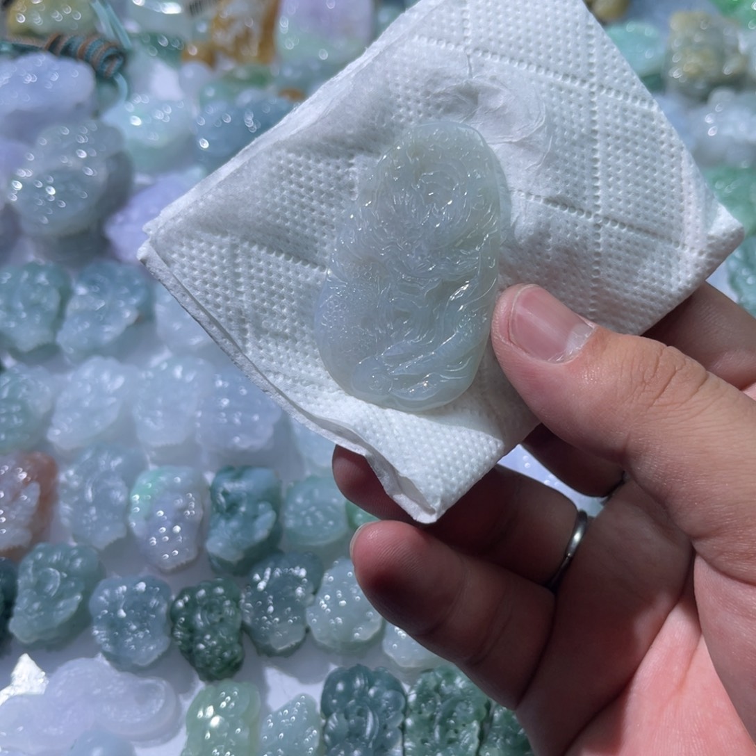 翡翠未镶嵌颈饰天然