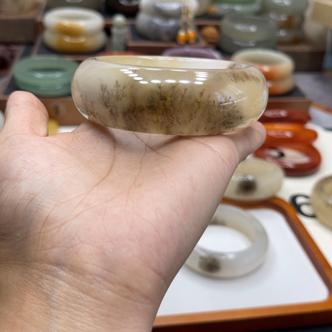 小***^未镶嵌石英岩玉珠宝奇石