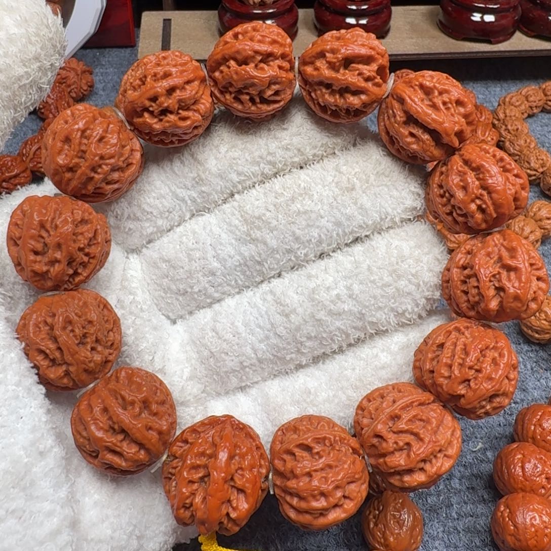 文玩核桃吊坠粗筋珊瑚纹