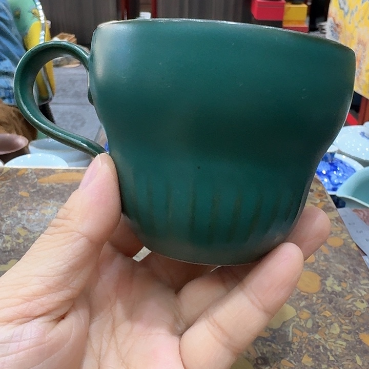 孔雀绿咖啡杯一个，瓷。。。