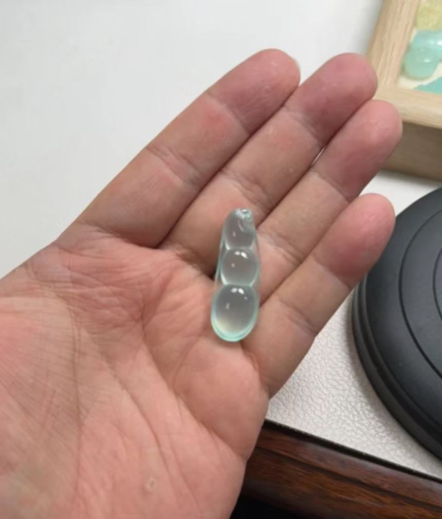 《抖音官方质检发货正品 冰透平安四季豆+冰绿手串多样性发其一LX"