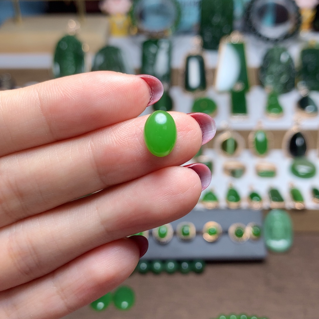 和田玉（碧玉）裸面未镶嵌