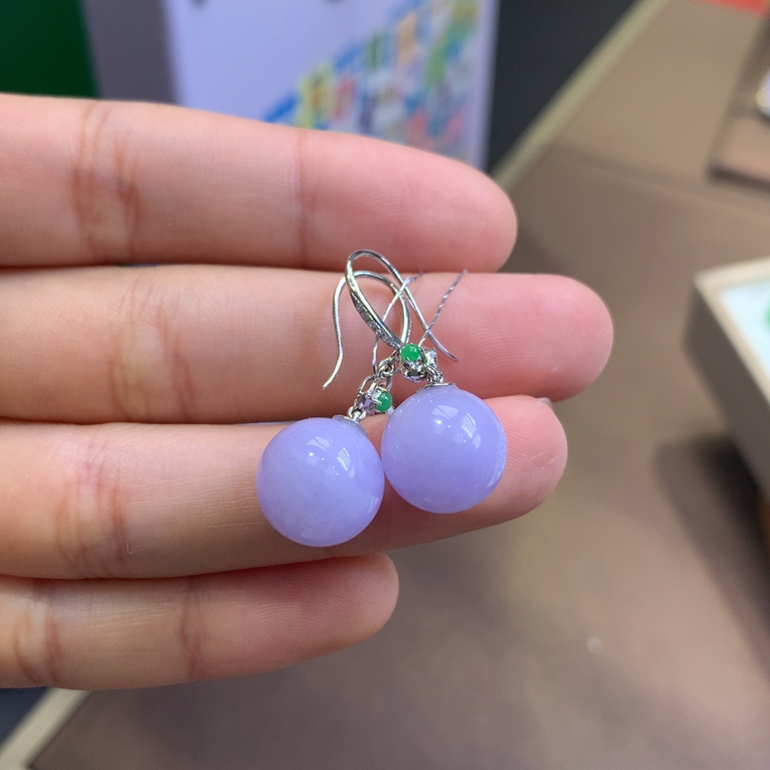 翡翠18K金镶嵌颈饰翡翠