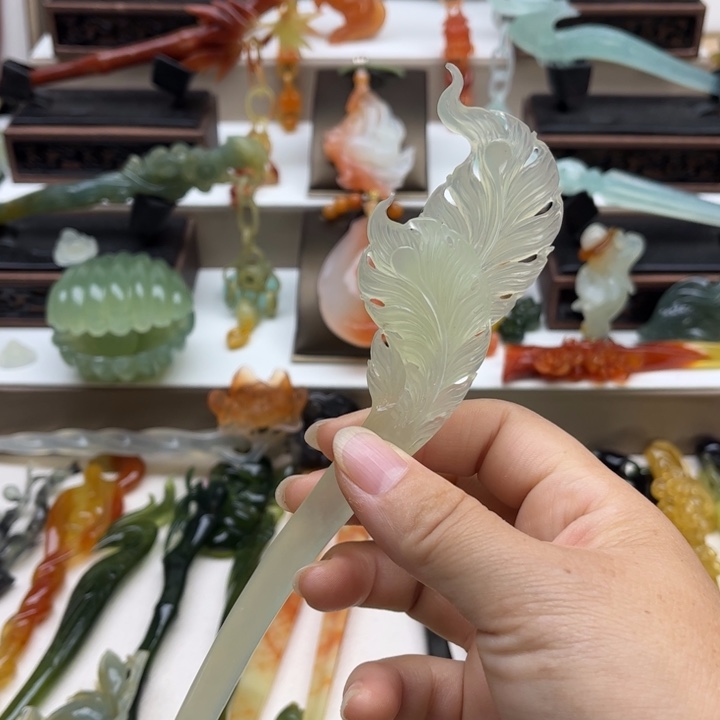 蛇纹石玉未镶嵌岫玉挂坠