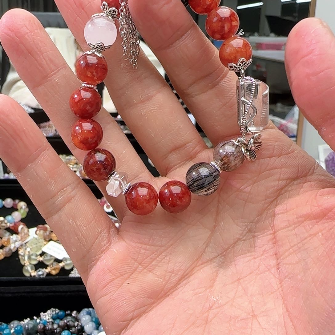 水晶手链未镶嵌?**姐浇花