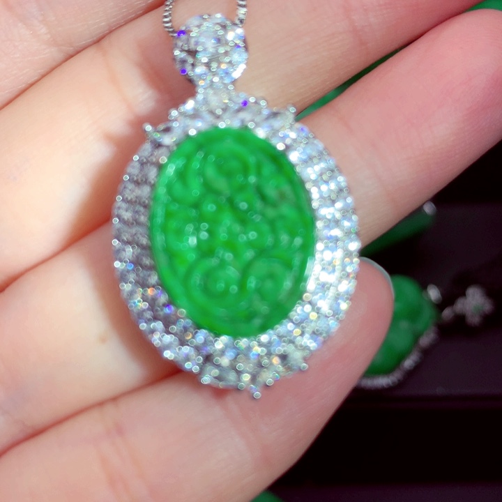 翡翠未镶嵌吊坠(不含链)