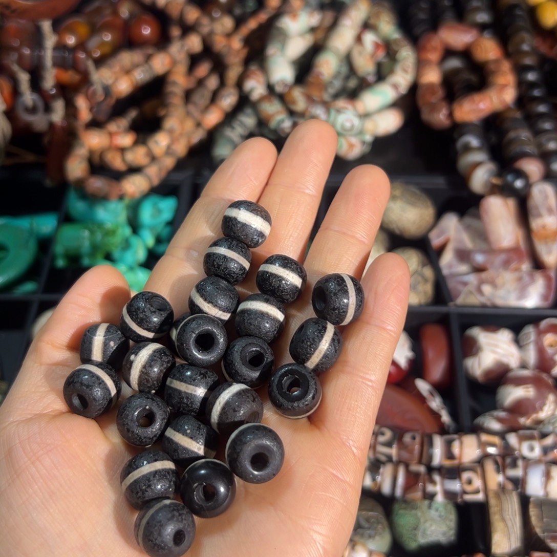 小***子玛瑙/玉髓合金颈饰