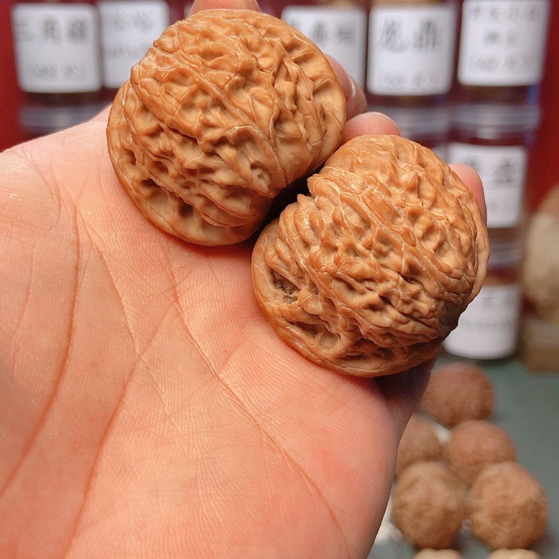 文玩核桃把件磨盘