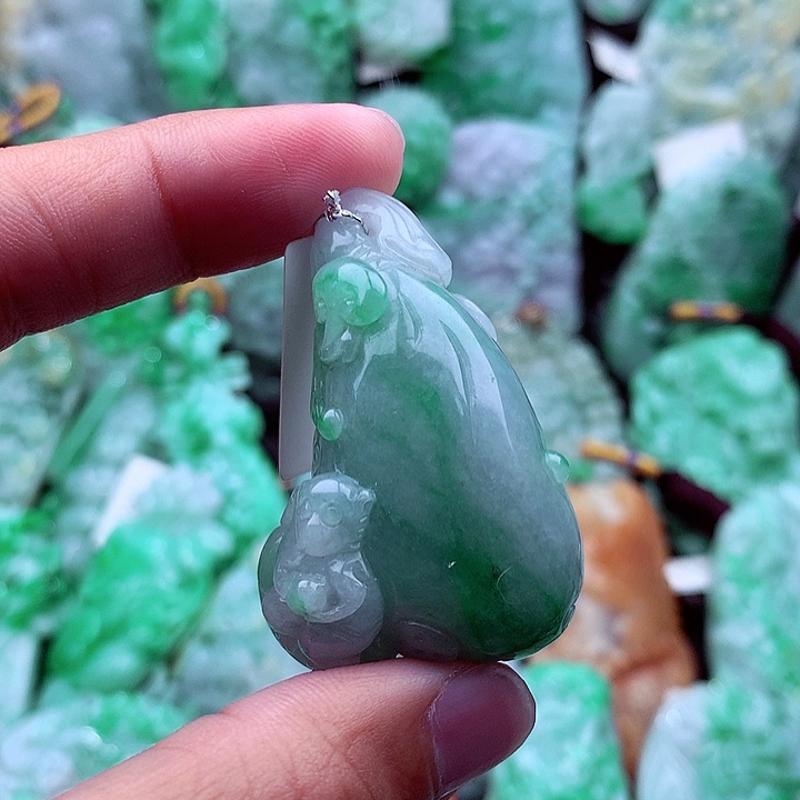 翡翠吊坠(不含链)未镶嵌