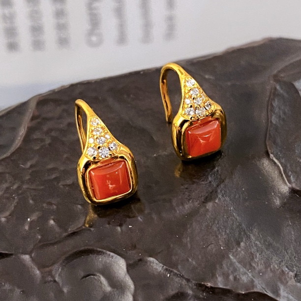 925银耳饰 锦瑟系列 轻奢红色肥四方耳钩1900777