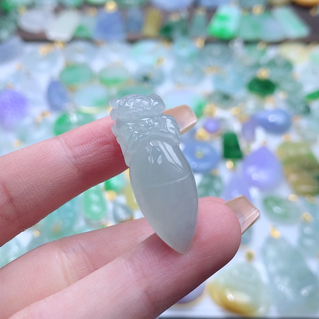 翡翠颈饰未镶嵌翡翠