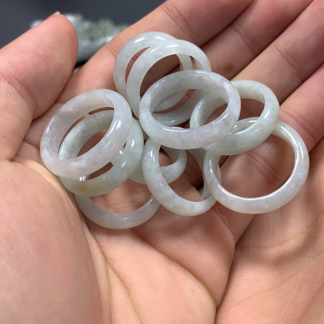 翡翠裸石多样性发货发其一