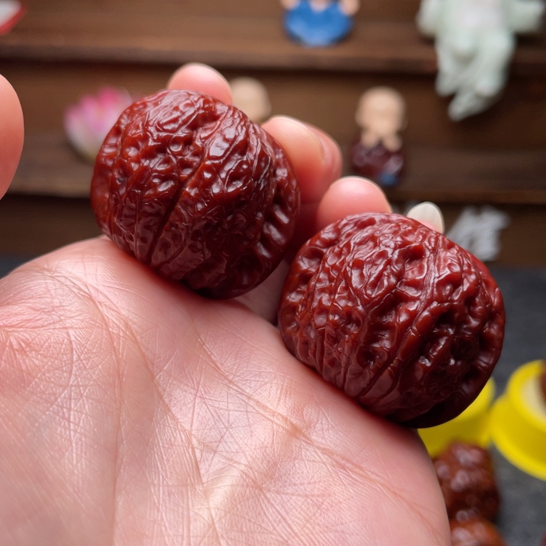 文玩核桃吊坠文玩核桃 手把件 血麒麟 35