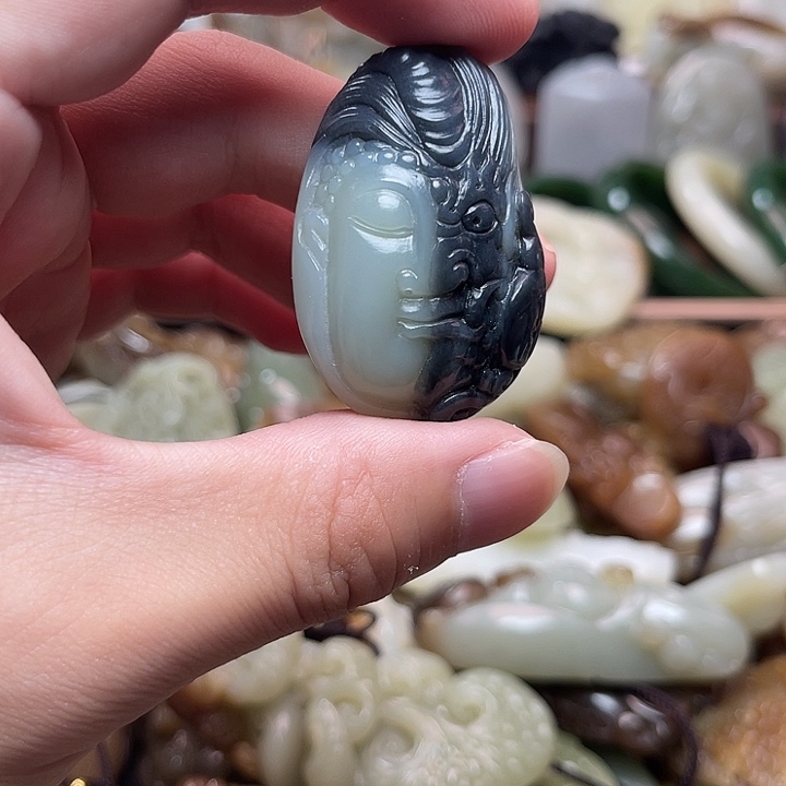 和田玉未镶嵌挂件