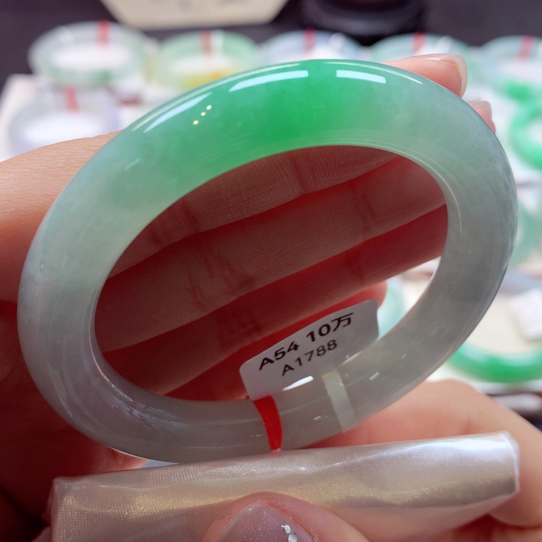 翡翠手镯未镶嵌9圆条77