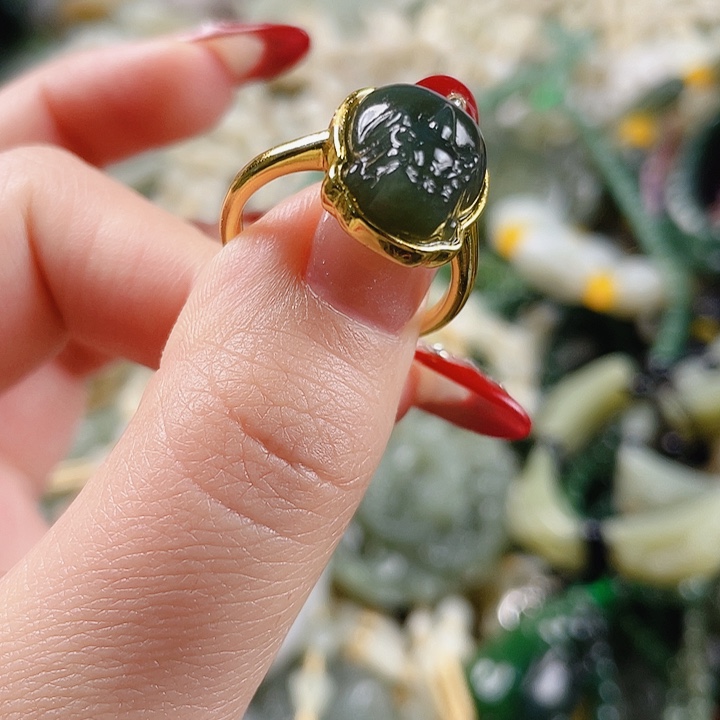 未镶嵌和田玉挂件