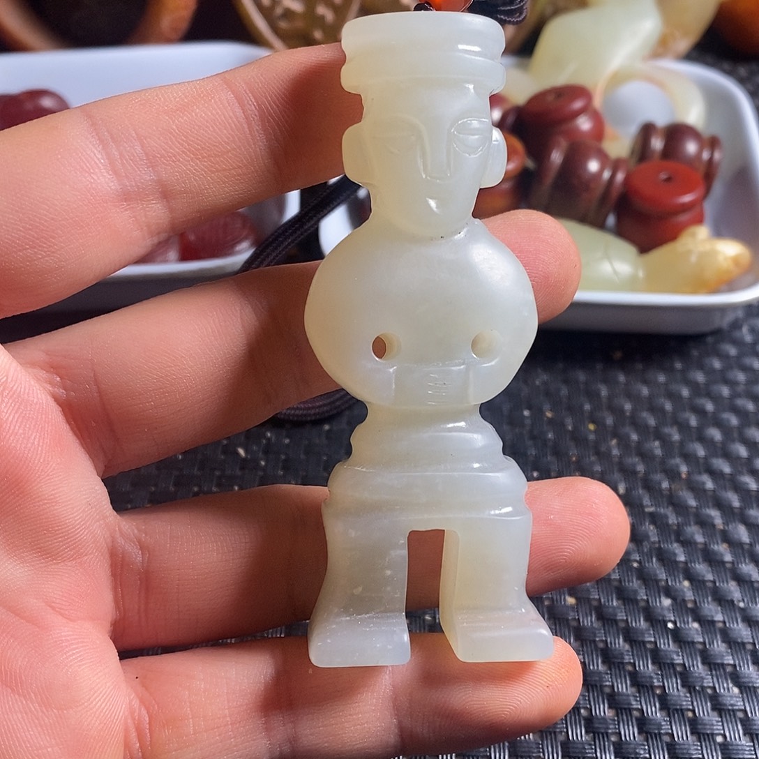 岫玉未镶嵌珠宝奇石