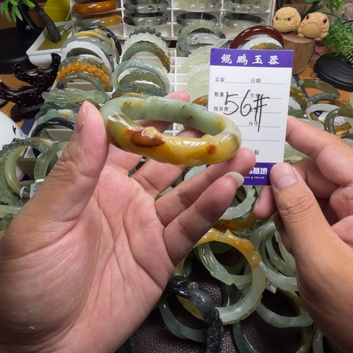 未镶嵌蛇纹石玉手镯
