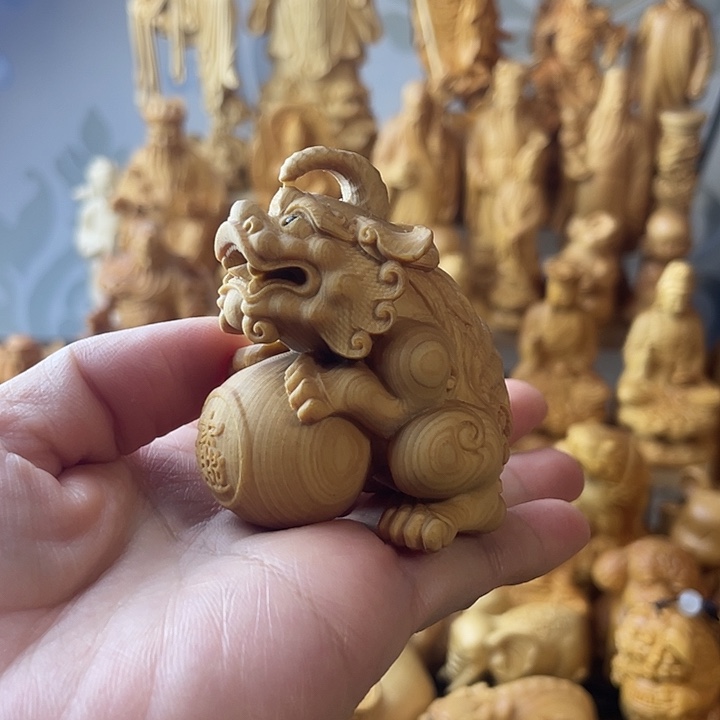 柏木（崖柏）崖柏貔貅抱球