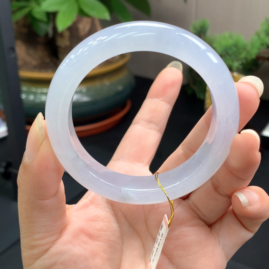 翡翠手镯未镶嵌18号，5556正圈