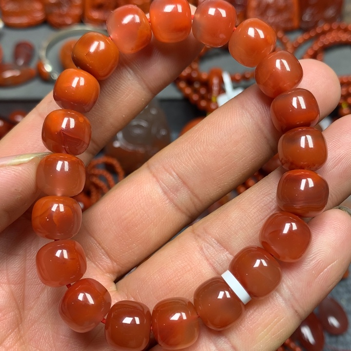 南红玛瑙手串未镶嵌11mm