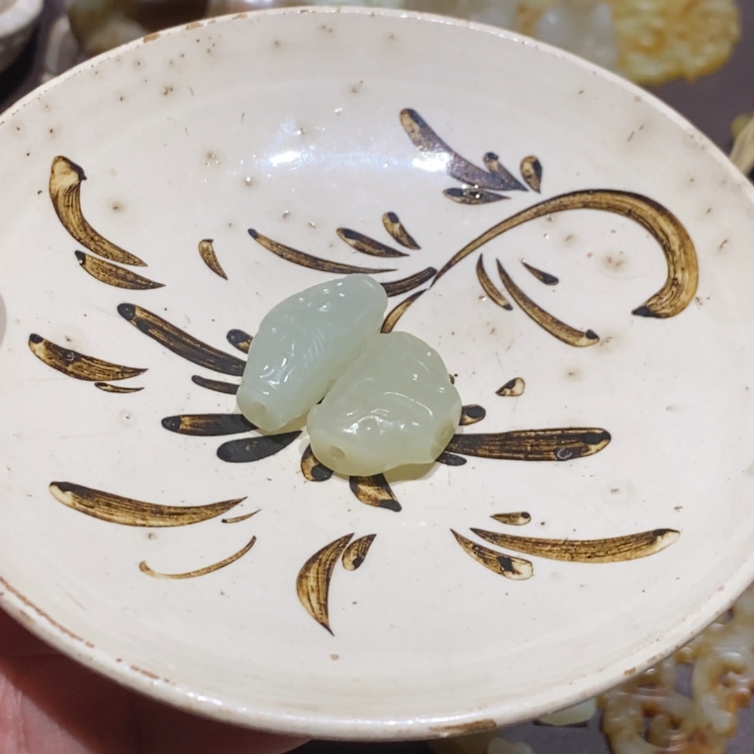 布***衣瓷片白底印花好物推荐