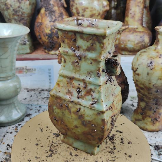瓷片自选器型官窑生锈瓷