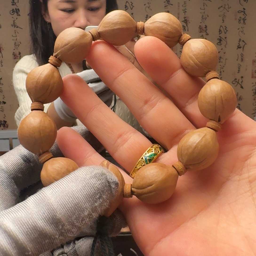 ****竹把件橄榄核梅林小圆