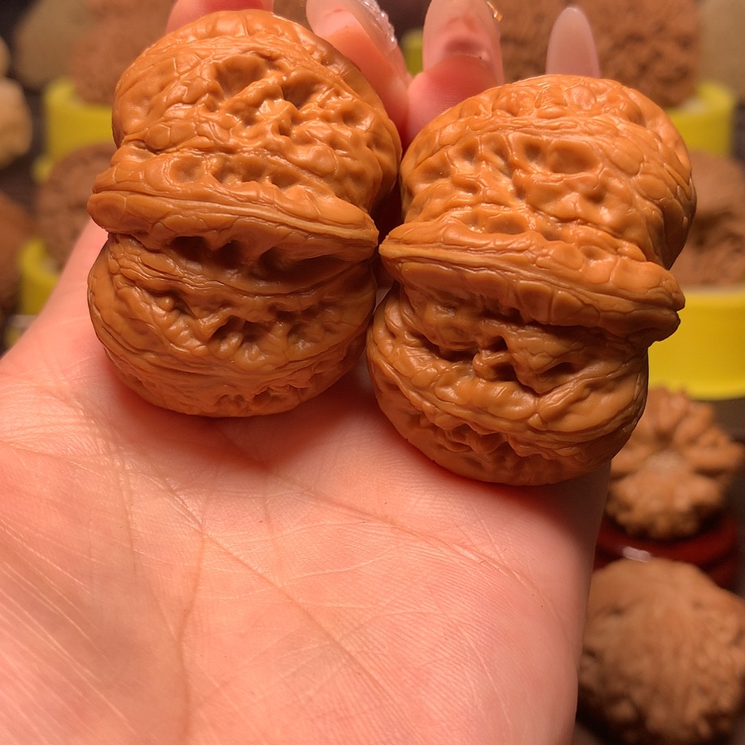 文玩核桃吊坠平谷大元宝45.5全品毕业