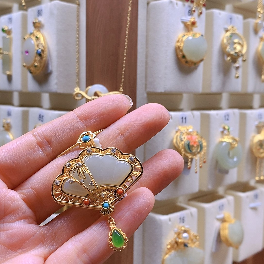 和田玉颈饰银S925镶嵌